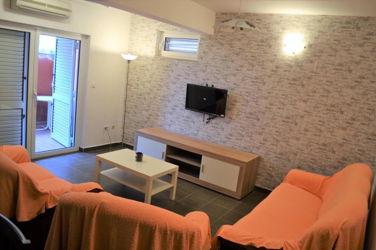 Apartment Daniela Srima Buitenkant foto